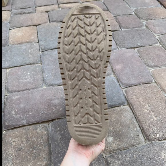 **SALE** Koolaburra By Ugg Womens Brown Boots Size 9 - Picture 8 of 9